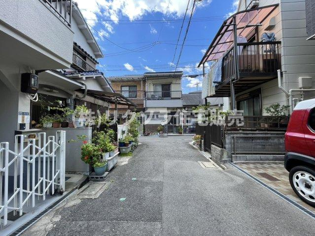藤田町４丁目　中古一戸建ての前面道路含む現地写真|■物件内覧・資金計画相談・住宅ローン相談、リフォーム相談、お問合せ受付中■
※当日・翌日のご内覧、ご相談はお電話でのお問合せがスムーズです！