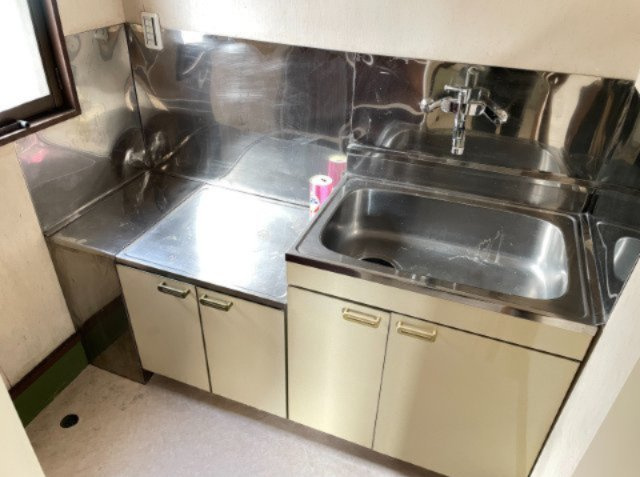 【キッチン】 | 大網白里市南横川　店舗付住宅 | 1階　店舗（給湯室）