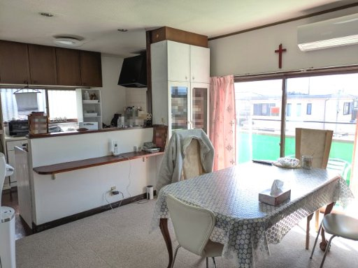 【居間・リビング】 | 大網白里市南横川　店舗付住宅 | 2階　LDK