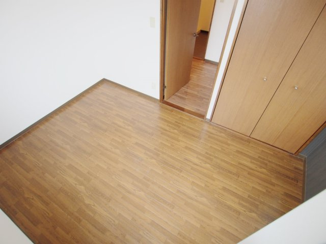グラビスコート福本の子供部屋