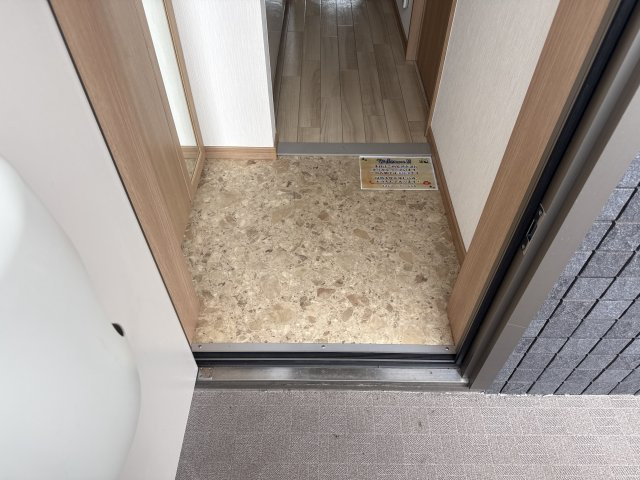 フォレストヴィラⅡの玄関