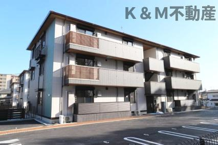 リベラルの外観|落ち着いた雰囲気の外観です