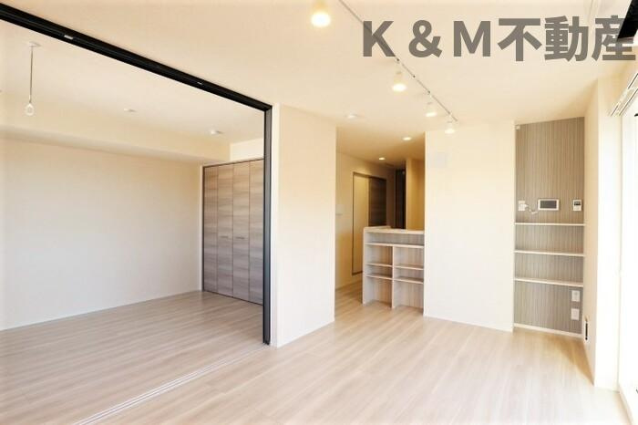 リベラルの居間・リビング|居間です