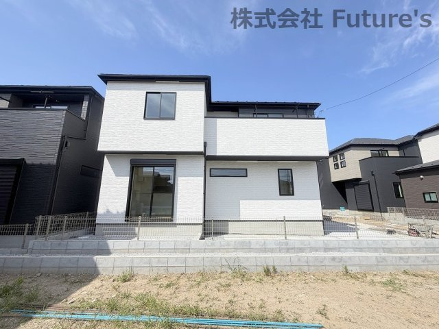 三郷市早稲田8丁目　新築戸建　全7棟　4号棟の外観|JR武蔵野線「三郷」駅徒歩22分！新築分譲住宅です