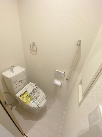 三郷市早稲田8丁目　新築戸建　全7棟　4号棟のトイレ|同施工会社の参考写真になります。