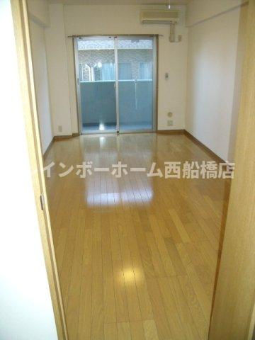 KENEDIX船橋の居間・リビング