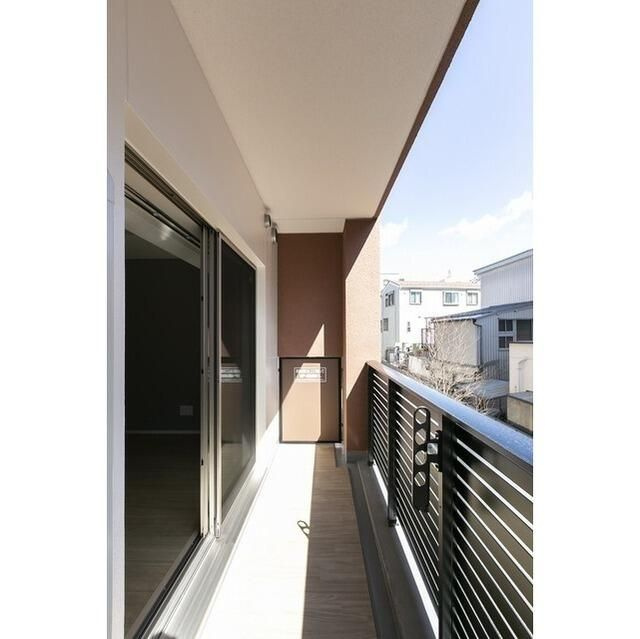 【バルコニー】