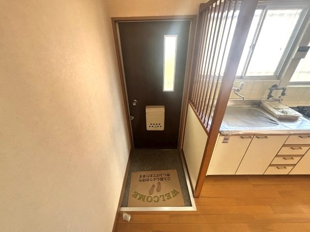 井上ハイツの玄関