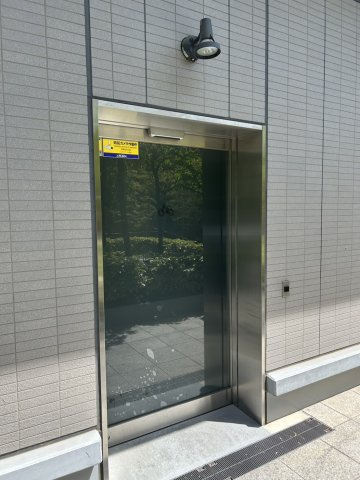 ルネッサンスタワー上野池之端の駐輪場