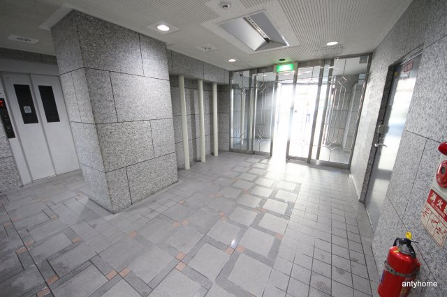 エスリード北梅田第二　仲介手数料無料のロビー