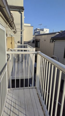 ストークハイツ三軒茶屋のバルコニー