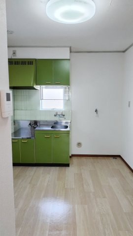 ストークハイツ三軒茶屋の居間・リビング