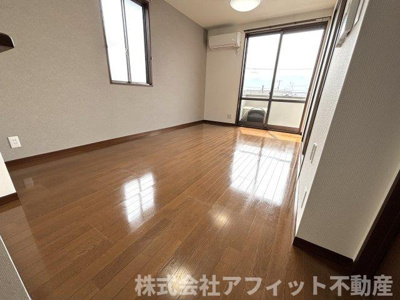 【居間・リビング】 | テシマヤードB棟 | LDK11帖