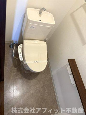 【トイレ】 | テシマヤードB棟 | 温水洗浄暖房便座