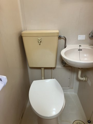 アザレアのトイレ