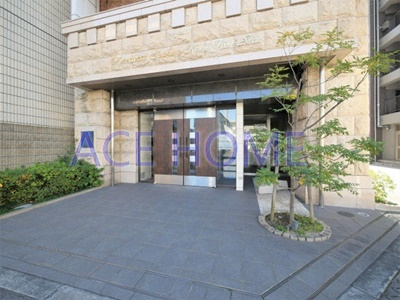 【エントランス】 | プレサンス大阪城公園ファーストシート