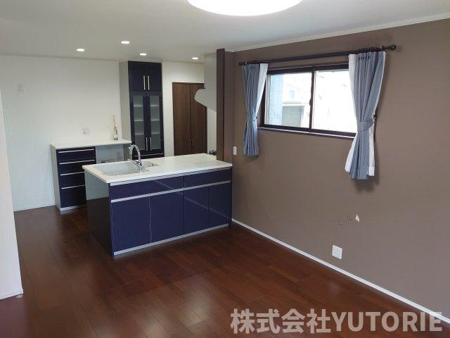 築７年　全室南向き３台駐車の注文住宅　緑区相原のダイニング