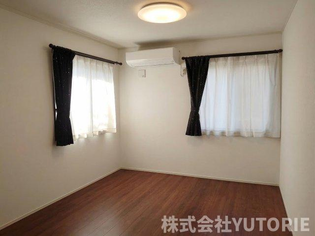 築７年　全室南向き３台駐車の注文住宅　緑区相原の洋室|1階個室