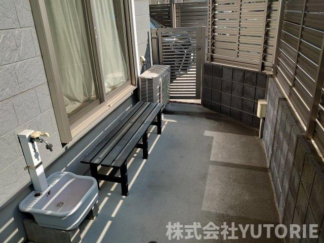 築７年　全室南向き３台駐車の注文住宅　緑区相原の庭