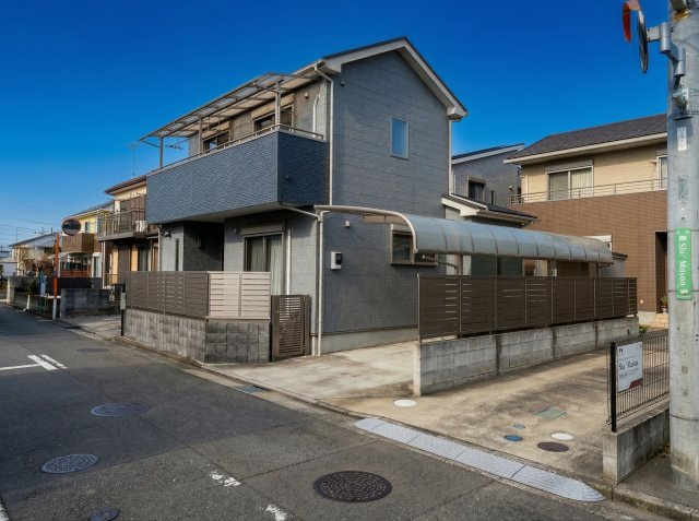 築７年　全室南向き３台駐車の注文住宅　緑区相原の前面道路含む現地写真