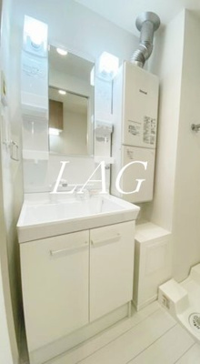 【洗面所】 | エスメラルダ大森 | 独立洗面台です。