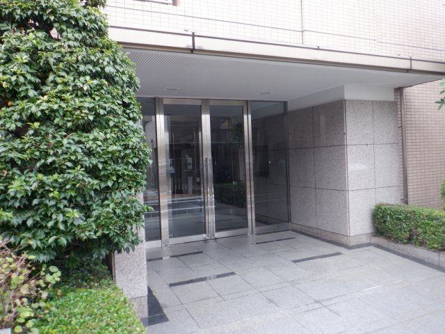 落合南長崎パークハウスのエントランス
