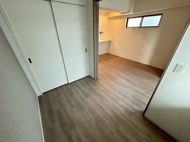 アーバネックス西本町の洋室