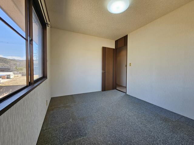 瑞浪市陶町大川の洋室|２階洋室６帖