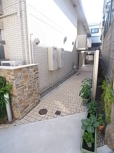 セジュール青谷1番館のエントランス