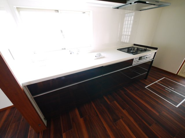 東金市季美の森東1　中古戸建のキッチン|内装リフォーム済み令和8年3月済　システムキッチン・ユニットバス新品 駐車2台 都市ガス上下水