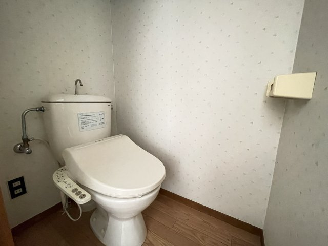 八戸市大字市川町字尻引前山31-711のトイレ