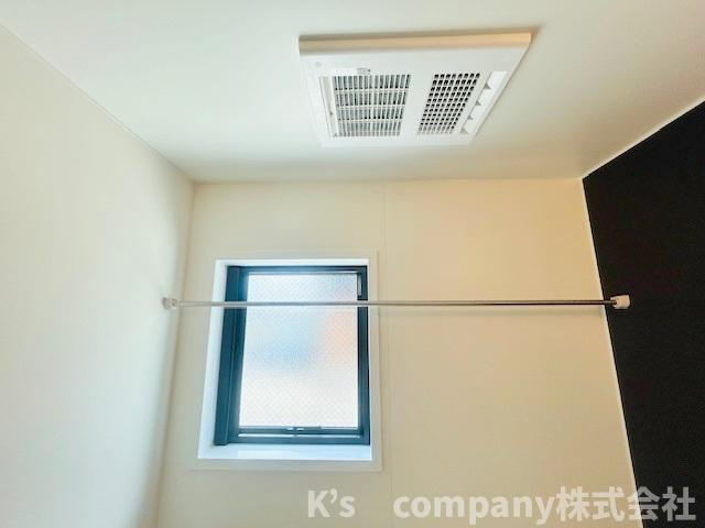 茅ヶ崎市今宿　新築戸建　2号棟の設備|長雨の続く時期のお洗濯物の心配を解消できる浴室乾燥機☆