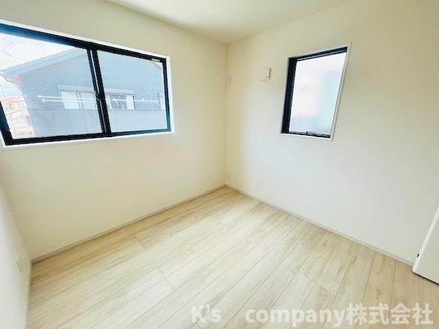 茅ヶ崎市今宿　新築戸建　2号棟の洋室|洋室5.2帖◇