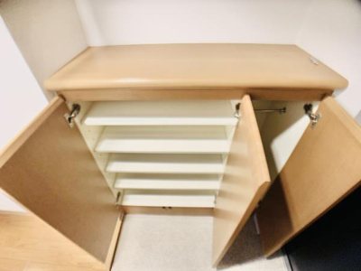 【収納】 | プランヴェール入間霞川 | こちらのリビングで趣味の時間をお楽しみください