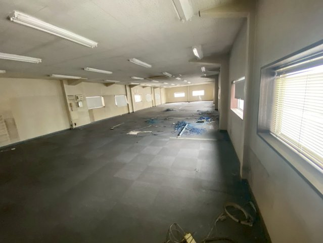 小仲台6丁目倉庫事務所のロビー