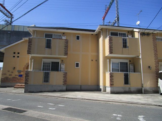 リブレア津福本町Ａ棟の外観