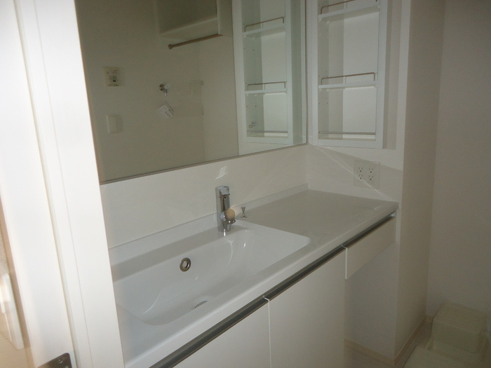 ヴィラ　チェリベの洗面所