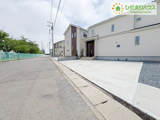 ひたちなか市足崎　新築戸建　D号棟の駐車場|カースペースは2台分確保!(^^)!