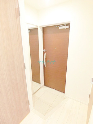 【玄関】 | ルフレリバーサイド町屋 | 玄関