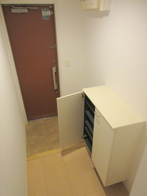 クレセントＢの玄関|★シューズＢＯＸ★
