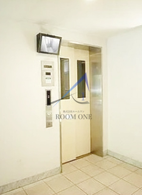 ラ・エテルノ東雪谷のその他共用部分|エレベーターです。