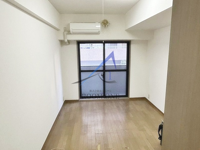 メインステージ池袋の居間・リビング|洋室のお部屋です。