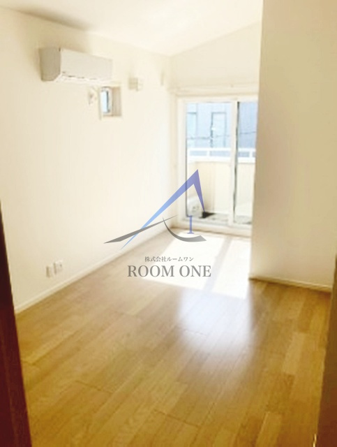 Ravine Piersの居間・リビング|洋室のお部屋です。