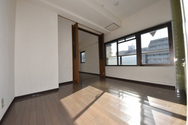 アルボール西道頓堀の居間・リビング