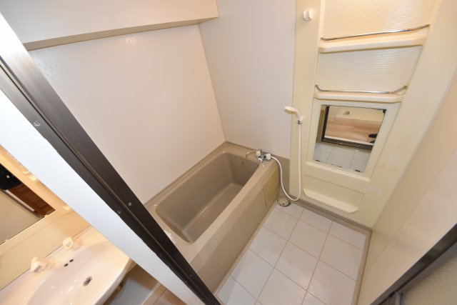 アルボール西道頓堀の浴室