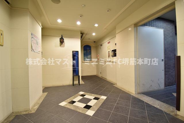 エス・キュート平野町のロビー