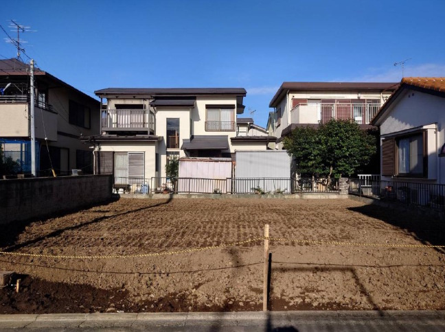 敷地面積39坪　売地　川越市牛子の外観|更地　どなたでも建築できます！敷地面積39.32坪！南東４ｍ道路につき日当たり良好です♪　建築条件なし！お好きなハウスメーカーで建築可能です♪整形地！２沿線２駅利用可能♪