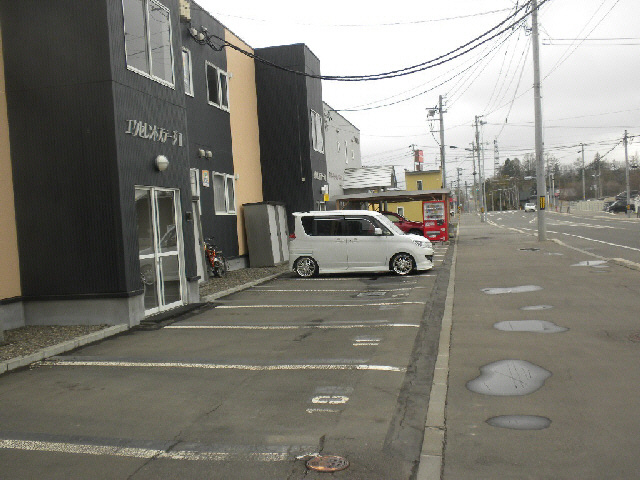 エクセレントステージⅡの駐車場