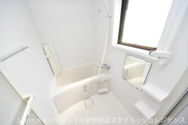 ダイナコート小倉下到津の浴室