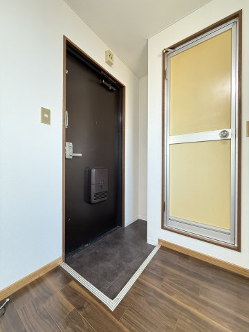 ハイムアサヒの玄関